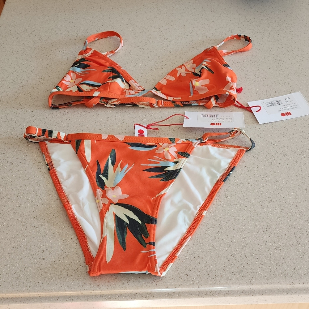 Solid & Striped The Lulu Vida Floral Bikini